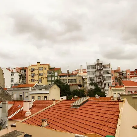 Cozy And Spacious Apartment In Graca, Lisbon Exterior photo