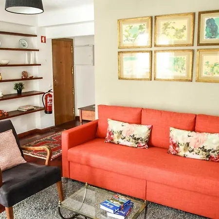 Cozy And Spacious Apartment In Graca, Lisbon Exterior photo
